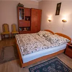 Akacfa 13 Apartmán